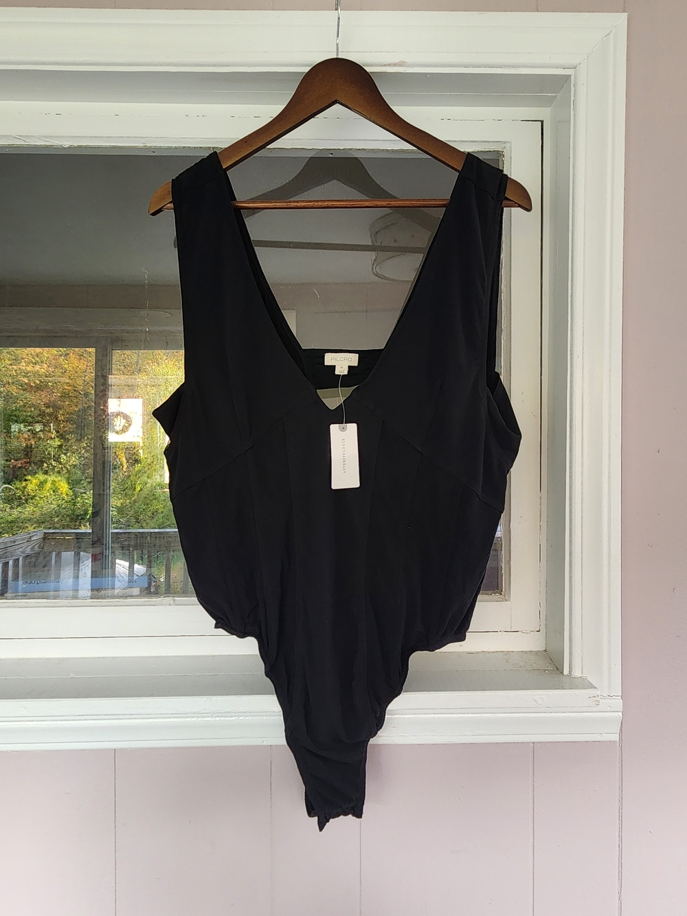 Pilcro Black V-Neck Sleeveless Bodysuit
